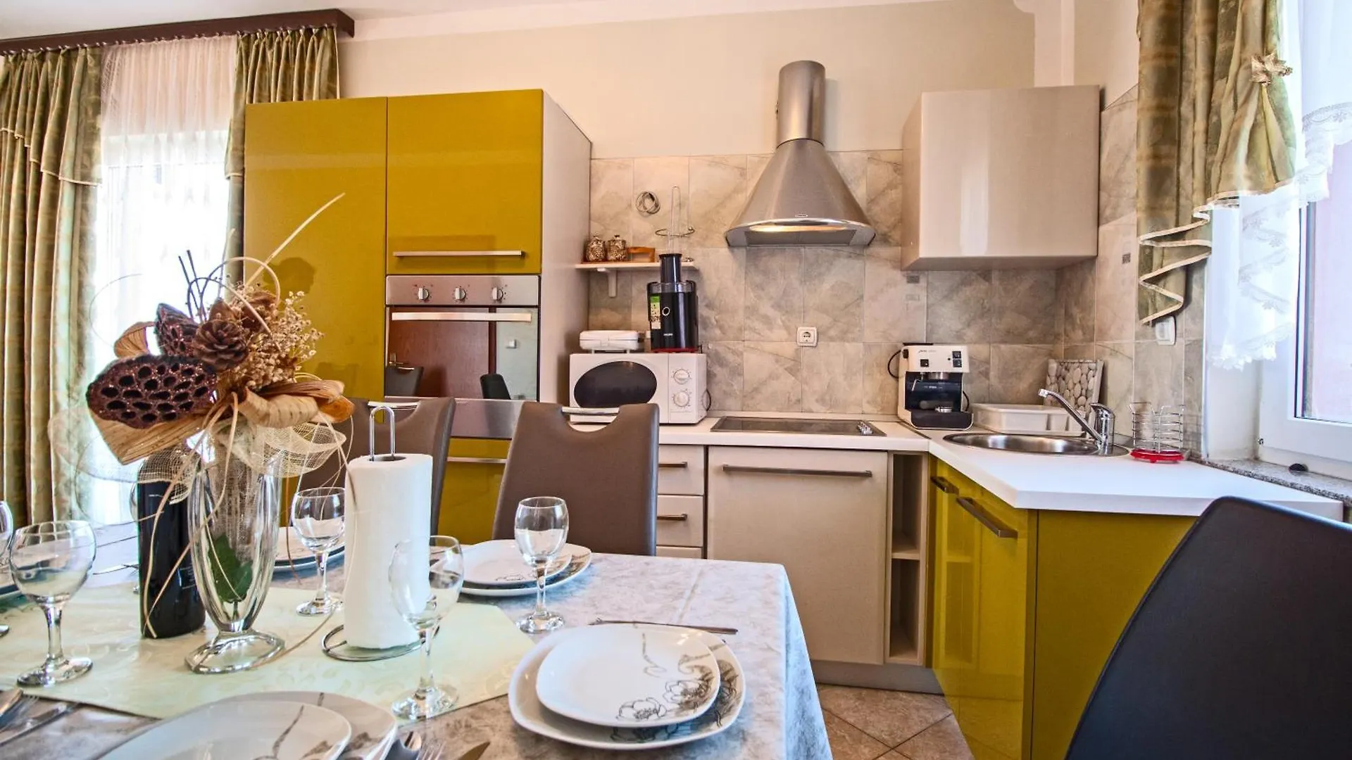 Apartments Villa Excellente Belvedere Pola 0*,