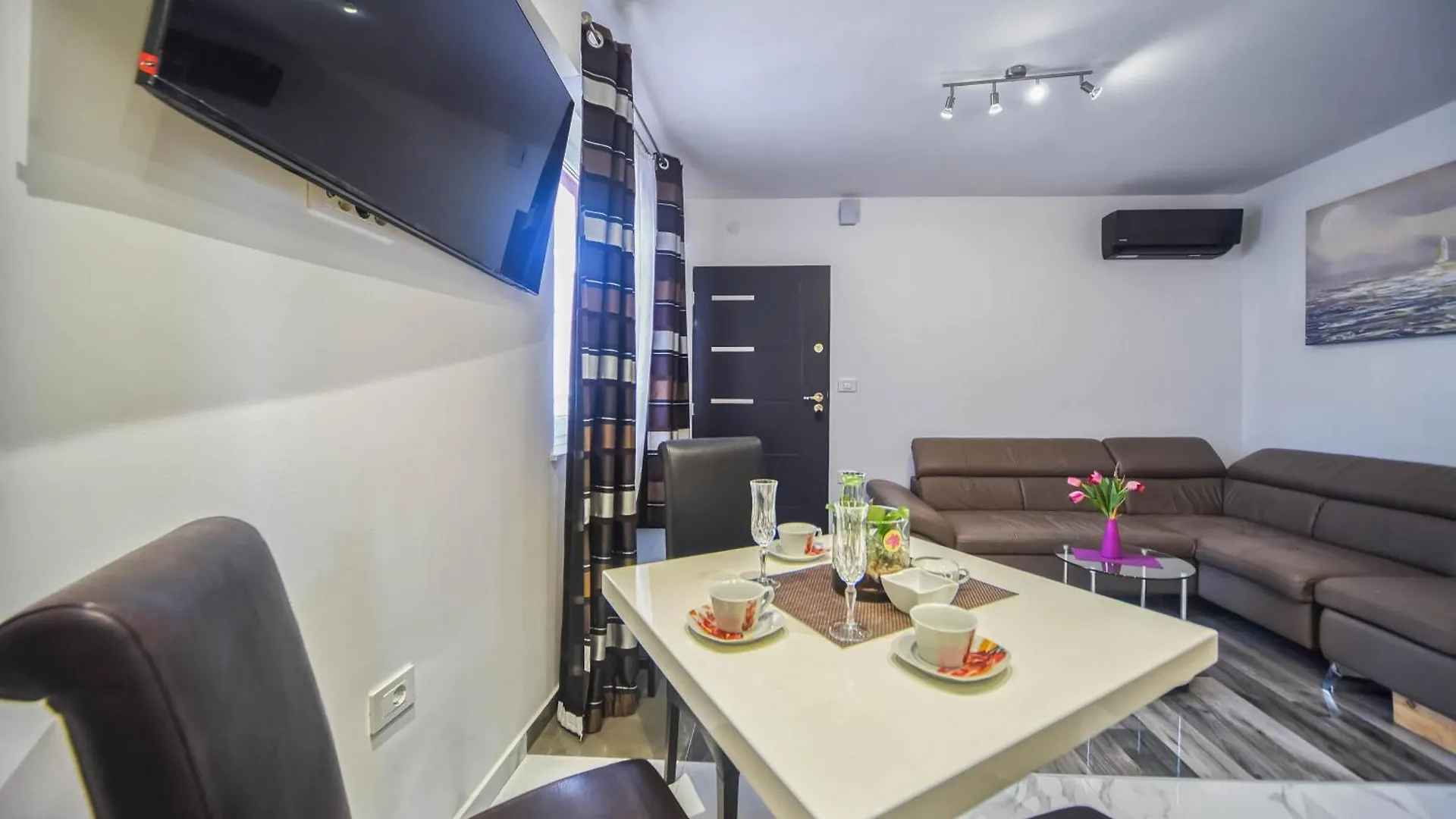 Apartments Villa Excellente Belvedere Pula Croatia
